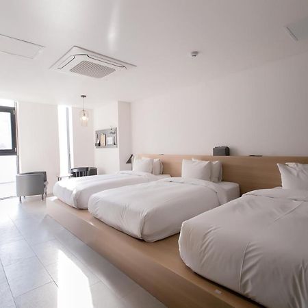 Boutique Hotel Bombom Gangneung Exterior foto